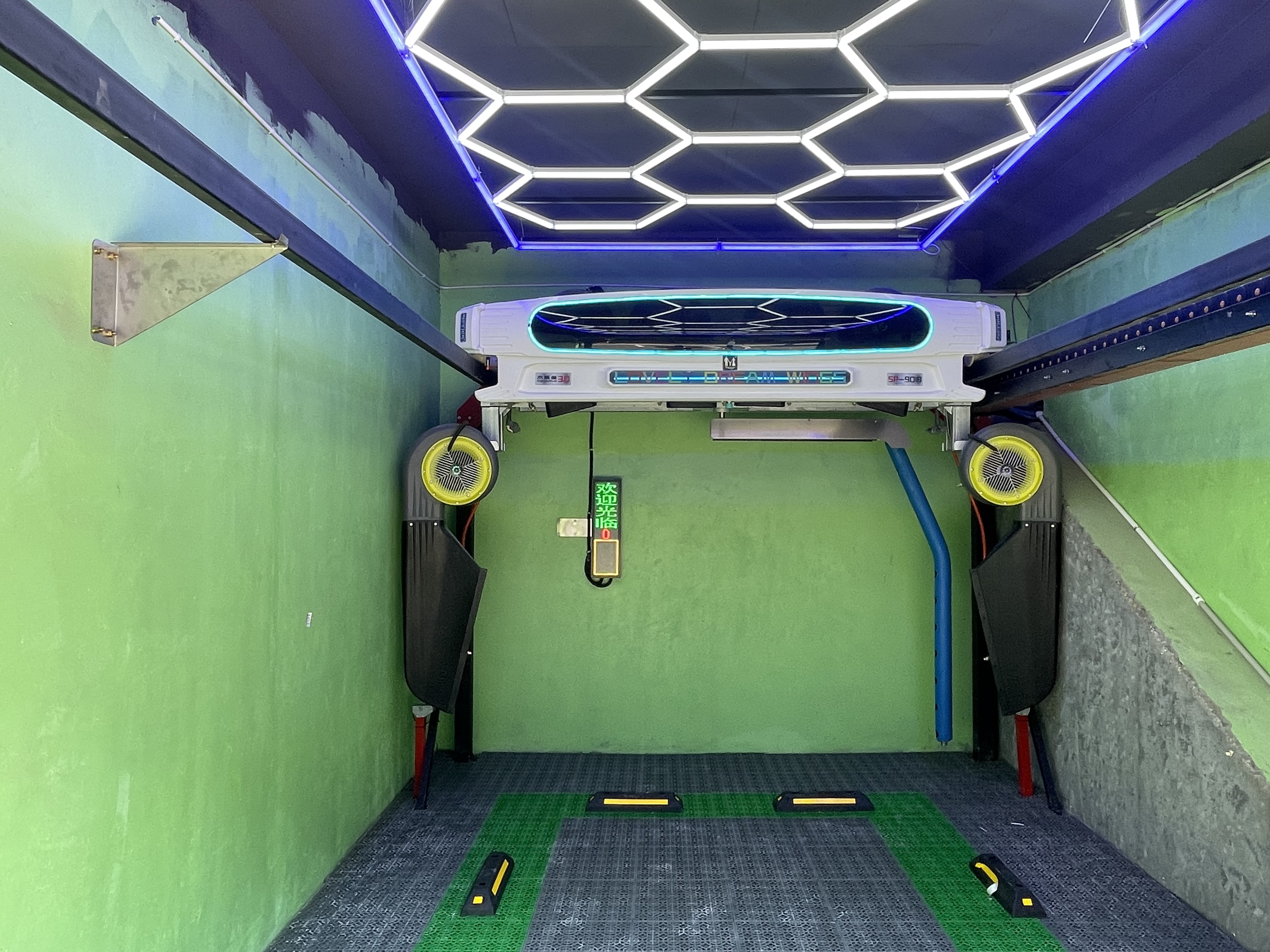 Extreme Installation Case: Perfect Solution for Limited Spac